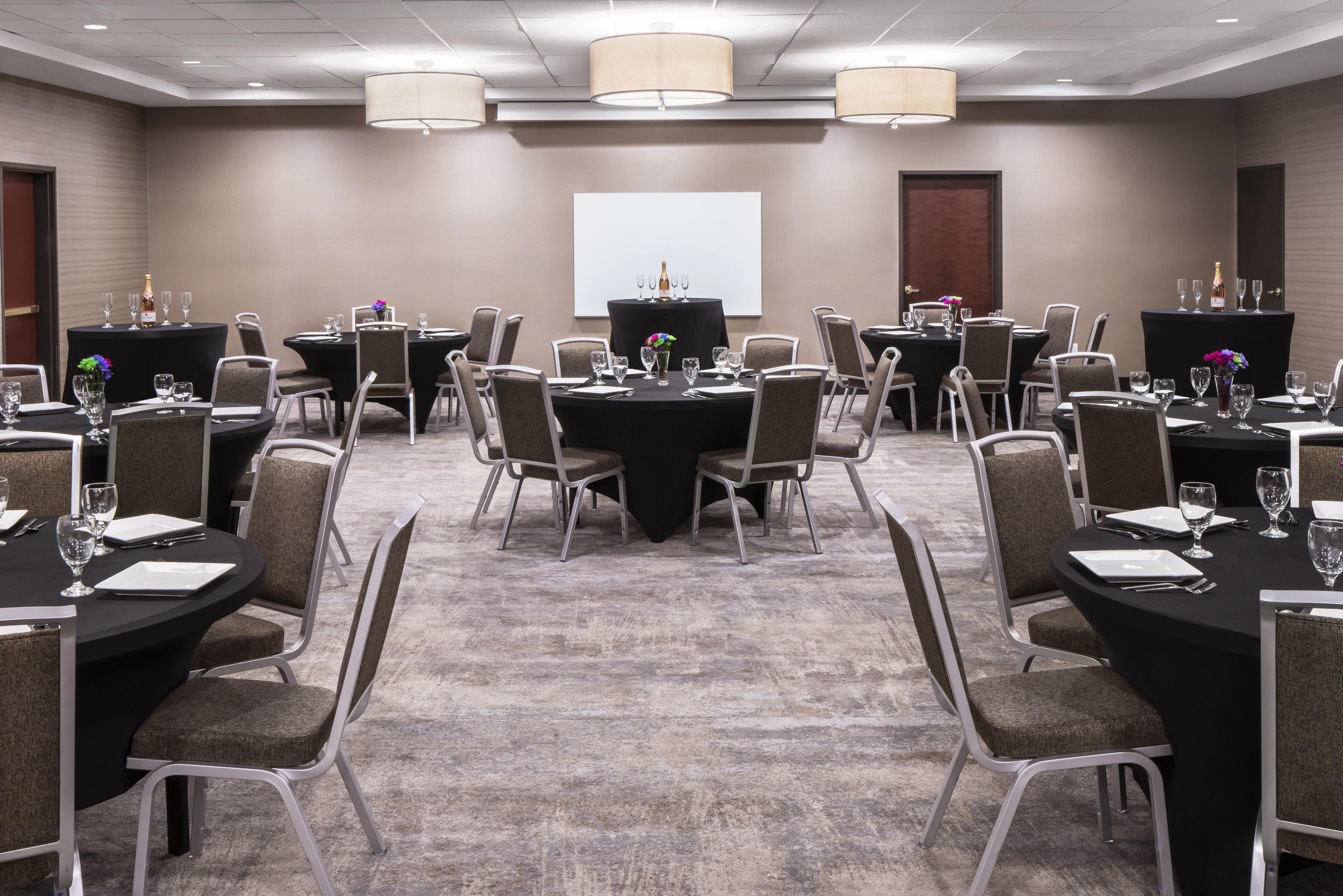Holiday Inn Odessa By Ihg Exterior photo