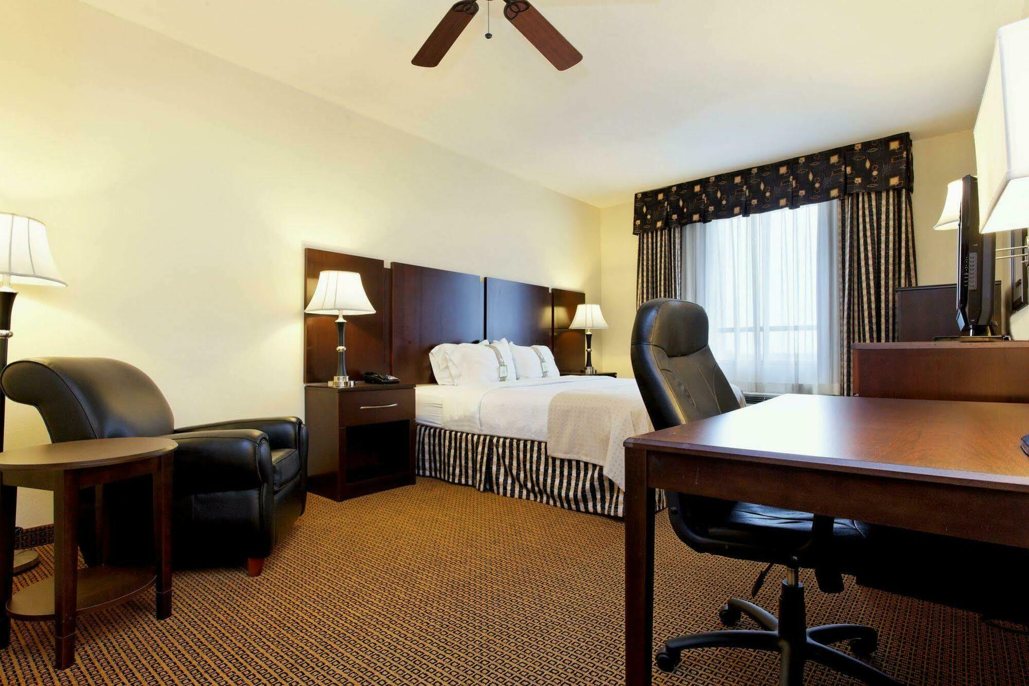 Holiday Inn Odessa By Ihg Room photo